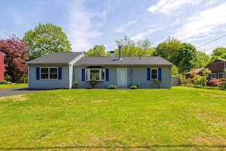 27 Endicott Dr, Westborough, MA 01581
