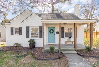 3141 Mathis Dr, Charlotte, NC 28208