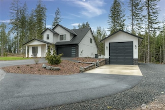 901 W Clear Lake Dr, Shelton, WA 98584