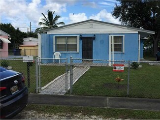 15521 NE 15th Ct, North Miami Beach, FL 33162