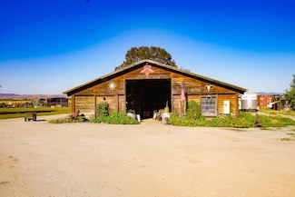 6200 Frye Ln, Hollister, CA 95023