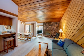 2656 Ridge Ln Unit 56, Sun Valley, ID 83353
