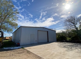 7937 Welch Rd, Needville, TX 77461