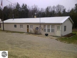 4646 N Townline Rd, Sterling, MI 48659