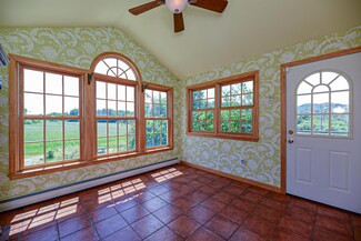 946 Nh Route 132 N, New Hampton, NH 03256