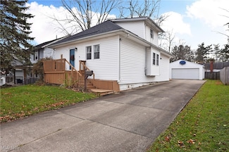 1706 40th St NW, Canton, OH 44709