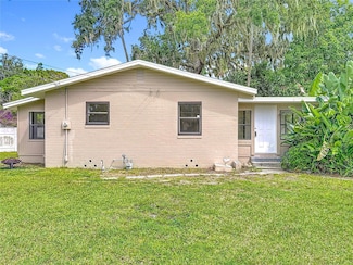 633 1/2 Elm Ave, Holly Hill, FL 32117