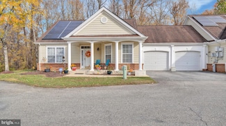 1 Rosebud Ct, Upper Marlboro, MD 20774