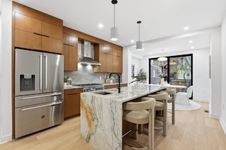 207 4th St, Jersey City, NJ 07302