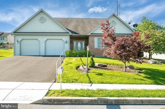314 Valley Ct, Sinking Spring, PA 19608