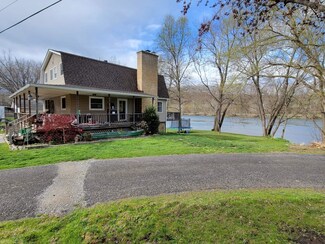 7176 Depot Rd, Belspring, VA 24058