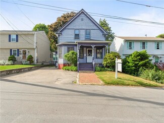 21 Gordon St, Cranston, RI 02910