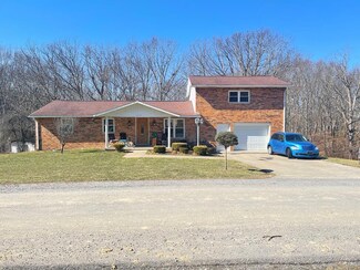 136 S Waterwood Ln, Shady Spring, WV 25918