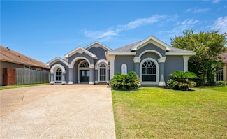 8245 Rock Crest Dr, Corpus Christi, TX 78414