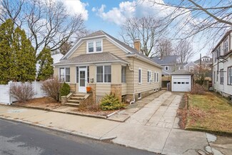 161 Lynch St, Providence, RI 02908