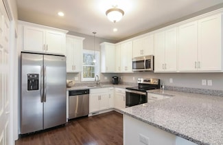 35 Ringgold St Unit 101, West Hartford, CT 06119