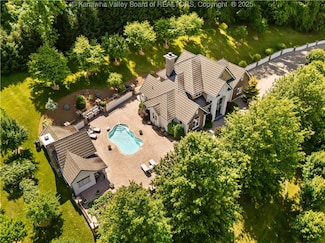 948 Little Coal River Rd, Alum Creek, WV 25003