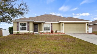 902 Chestnut Dr, Fruitland Park, FL 34731