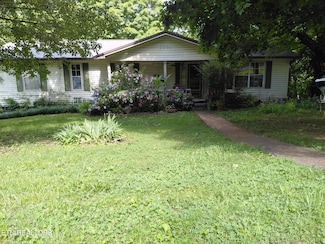 2001 Wayne Cir, Maryville, TN 37804