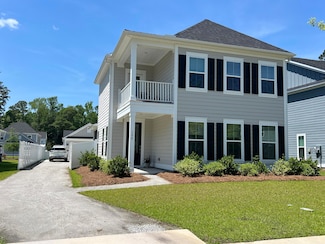 104 Pine Waters Ln, Summerville, SC 29483