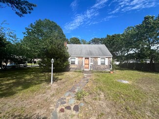 38 South St, South Yarmouth, MA 02664