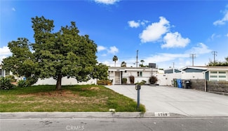 5208 N Leaf Ave, Azusa, CA 91702