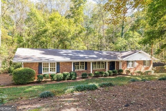 2350 Oxbow Cir, Stone Mountain, GA 30087