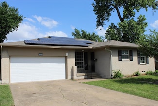1318 N Rogers Rd, Irving, TX 75061