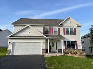 162 Coneflower Dr, West Henrietta, NY 14586