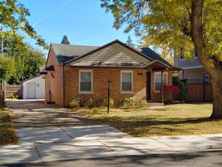 8231 N Newcastle Ave, Niles, IL 60714