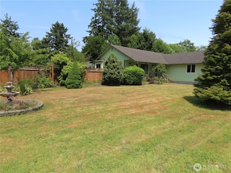 526 W Newell Ave, Westport, WA 98595