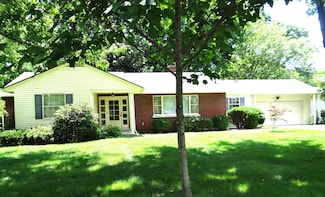 444 Pleasantwood Dr, Danville, KY 40422