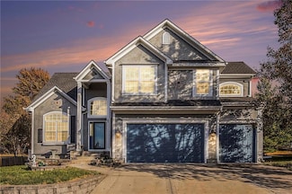 605 S Franklin St, Raymore, MO 64083