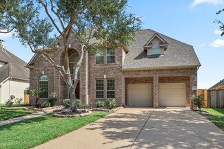 1008 Misty Trails Ln, League City, TX 77573