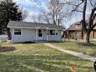 7110 S 38th St, Bellevue, NE 68147