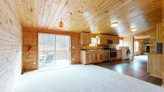 485 Browns Trace, Jericho, VT 05465