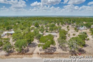 208 Fair Oak Rd, Somerset, TX 78069
