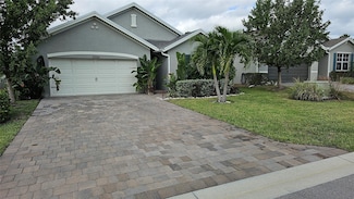 3034 NE Skyview Ln, Ocean Breeze, FL 34957