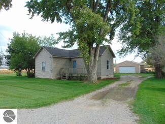 408 E Gratiot St, Ithaca, MI 48847