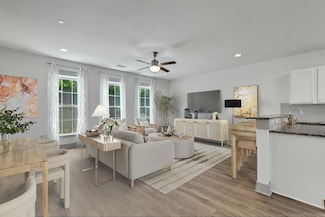 12153 Abbey Glen Ln, Austin, TX 78753