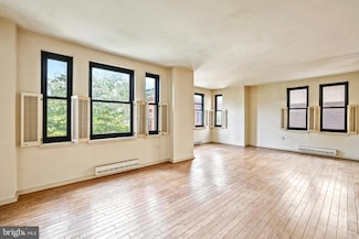 649 C St SE Unit 208, Washington, DC 20003
