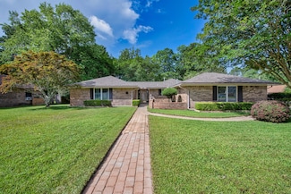 759 Overbrook Dr, Fort Walton Beach, FL 32547