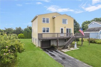 17 Clifford Dr, Westerly, RI 02891