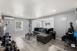 2024 Hinkle St SE, Albuquerque, NM 87102