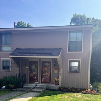 3148 Laurel Ridge Cir, Bridgeville, PA 15017