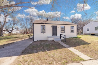 2604 S Fees St, Wichita, KS 67210