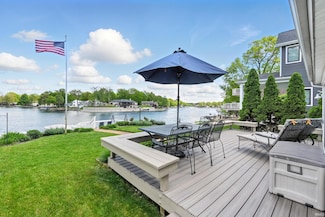 405 Lions Dr, Rome City, IN 46784