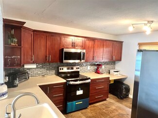 1501 SW 134th Way Unit D204, Pembroke Pines, FL 33027