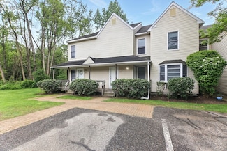 59 Castlegate Dr Unit B, Springfield, MA 01129