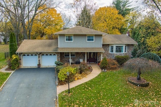 39 Dexter Rd, East Brunswick, NJ 08816